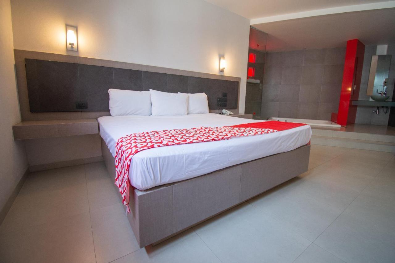Auto Hotel Hacienda Arriba León de los Aldamas Extérieur photo