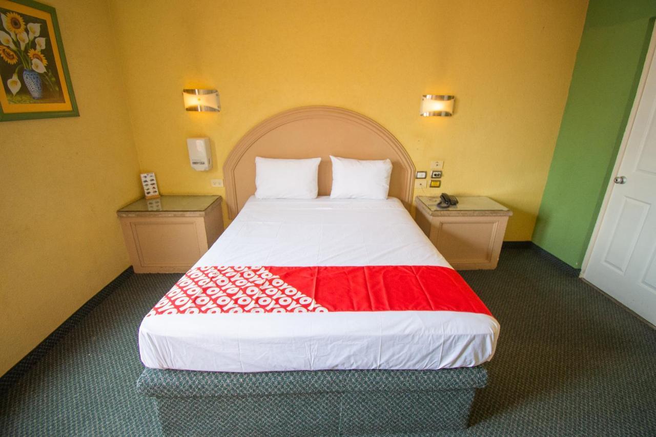 Auto Hotel Hacienda Arriba León de los Aldamas Extérieur photo