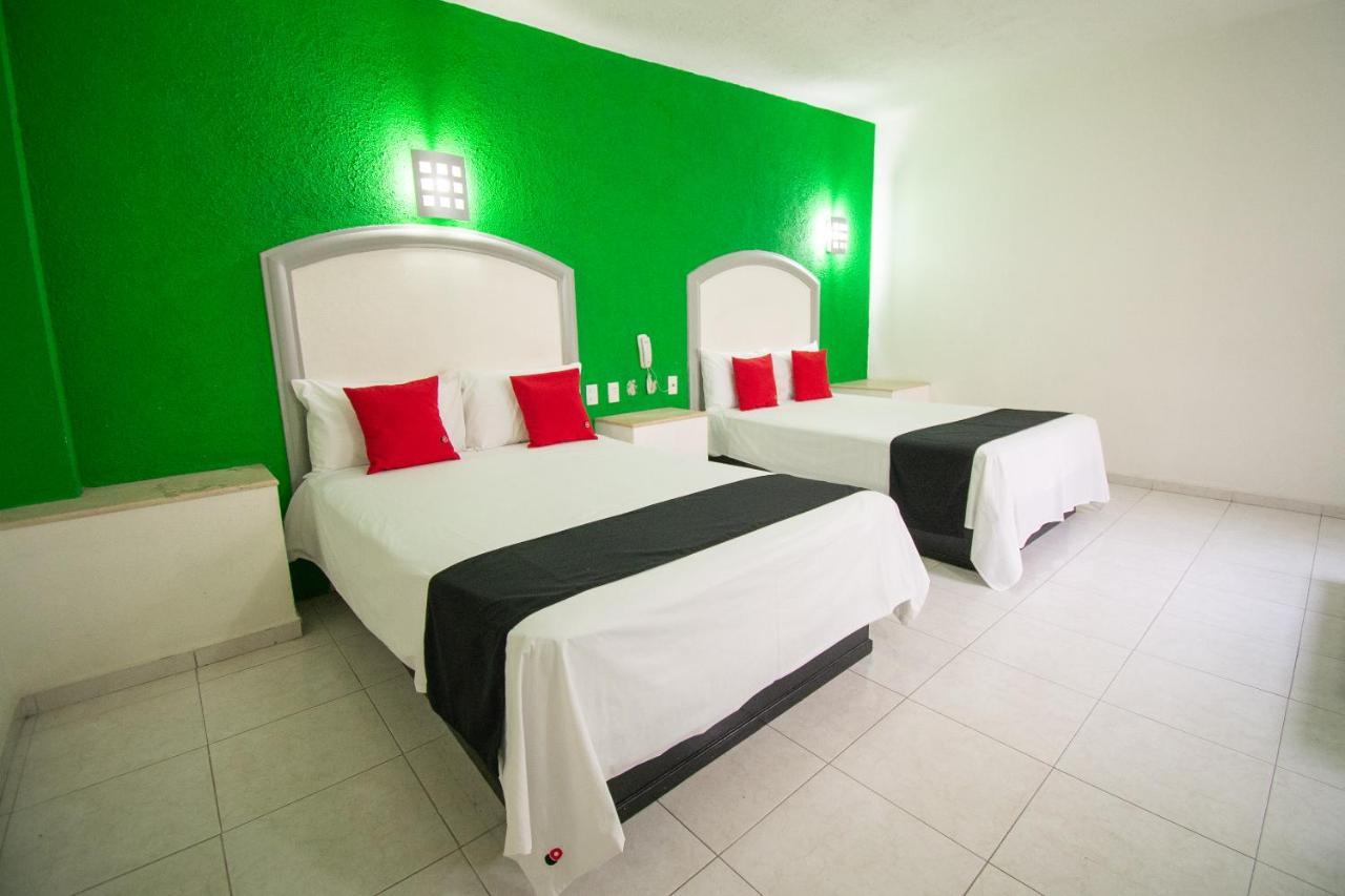 Auto Hotel Hacienda Arriba León de los Aldamas Extérieur photo